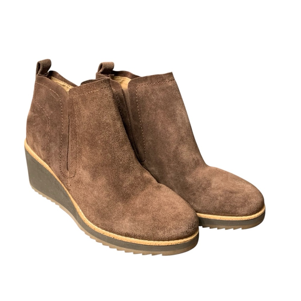Sofft Emeree brown leather suede water resistant wedge bootie. Size 9.5